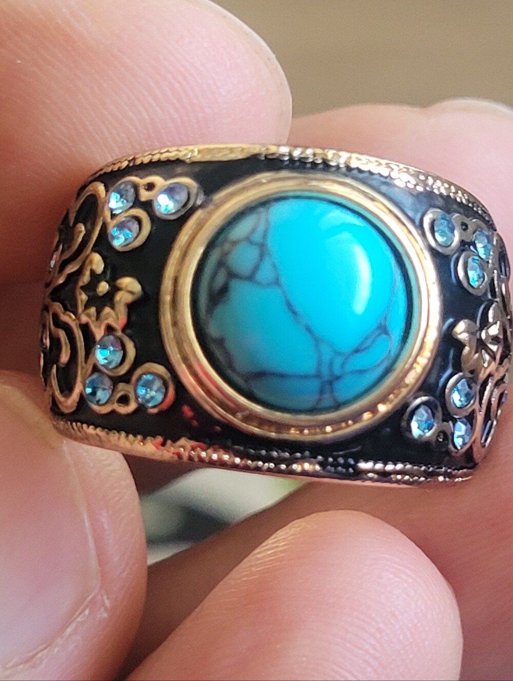 Turquoise Stone Floral Accent Women's Ring - Blue